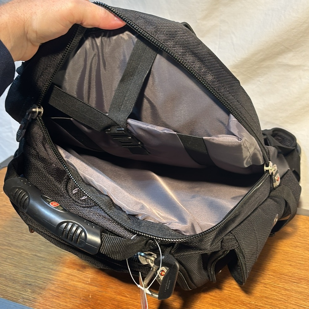 Wenger Backpack - Picture 7 of 13